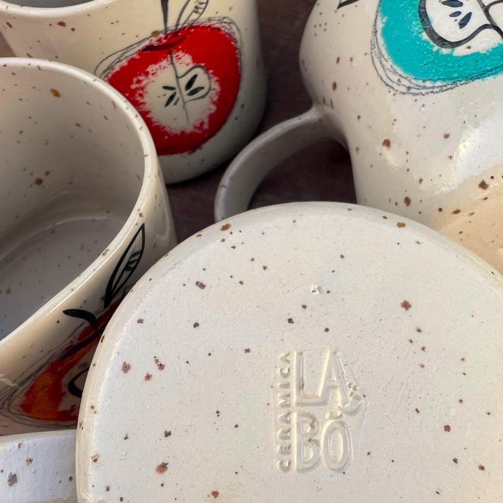 Tazzona mela con manico - Ceramica di Stagione